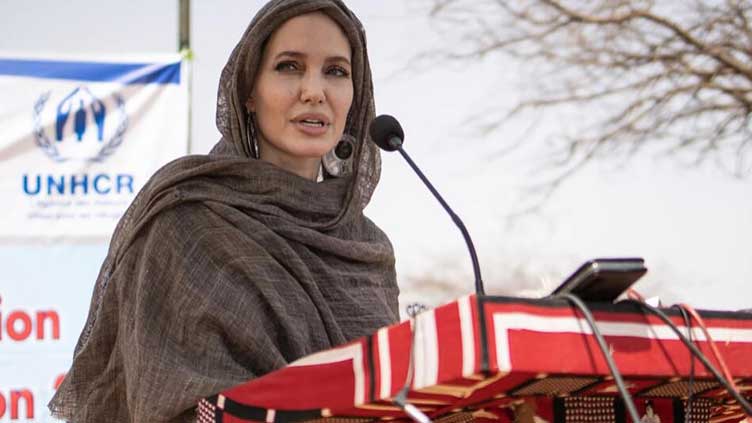 Angelina Jolie steps down as UN refugees envoy