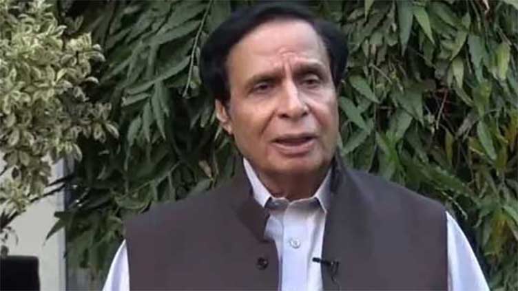 Parvez comes clean about his support for Bajwa, stuns Imran