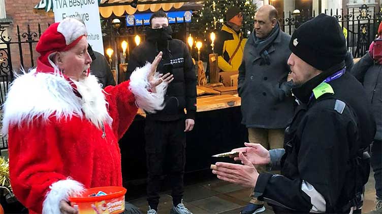 Santa Claus gets parking ticket for his sleigh