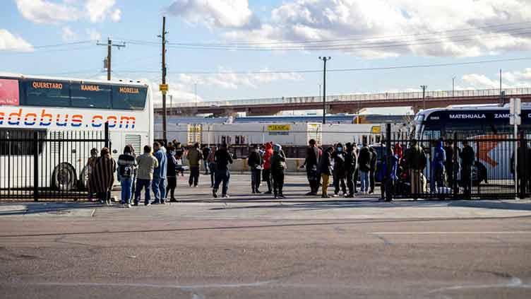 El Paso Mayor Declares State Of Emergency Over Influx Of Migrants From ...