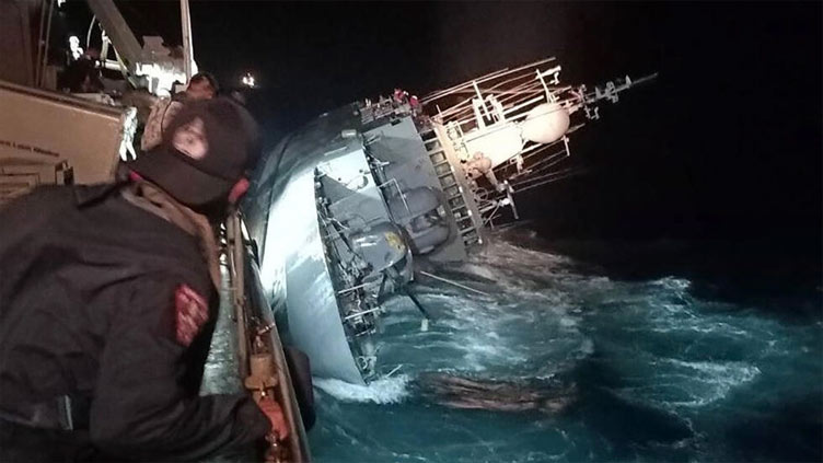 31 Thai sailors go missing after vessel sinks: Navy