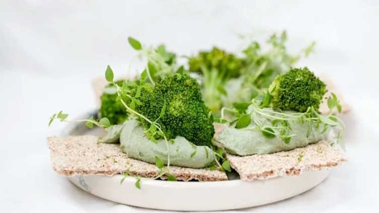 This blue-green algae could replace beef for good