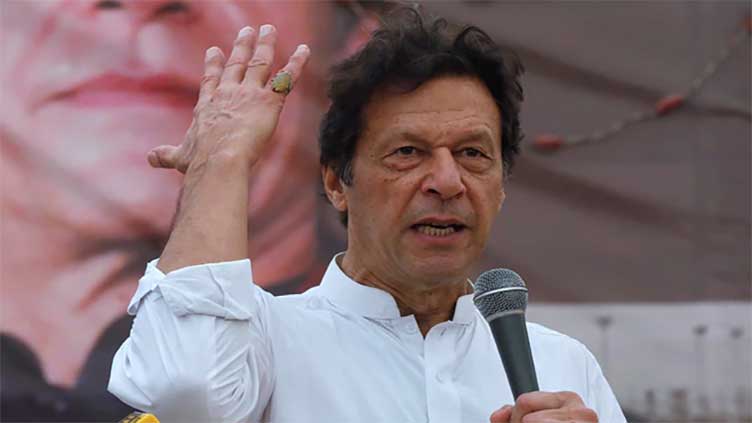 Imran slams PML-N for not coping with terrorism, sinking economy 