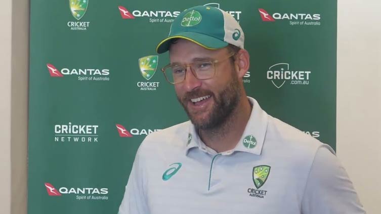 Vettori stumped as Warner delivers wrong'un with Bali joke