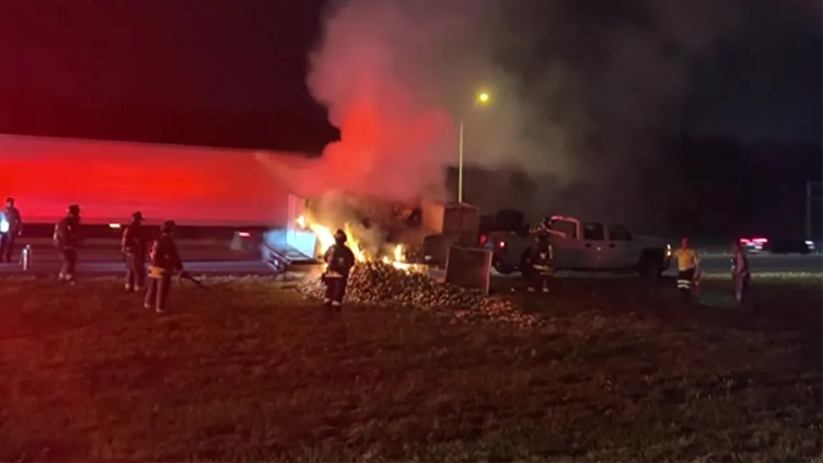 Trailer hauling 6,000 pounds of onions catches fire on Florida highway