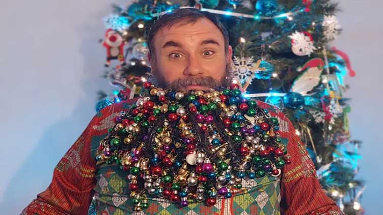 Idaho man decorates beard with 710 baubles 