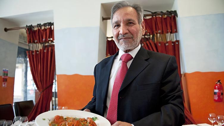 Pakistan-origin chicken tikka masala inventor dies at 77