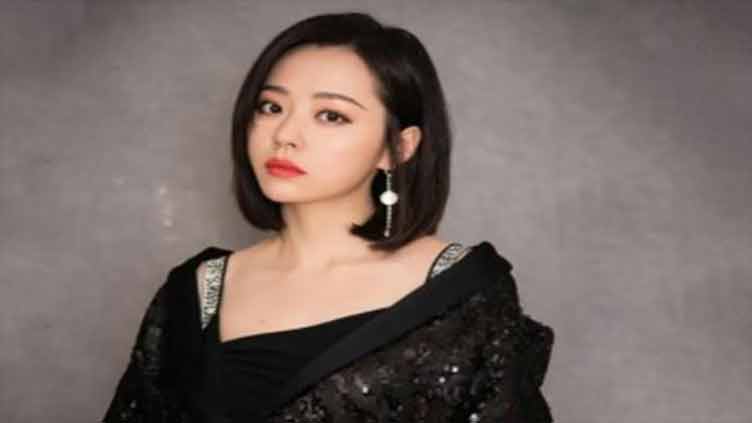 Chinese singer gets Covid-19 to save her new year's concert