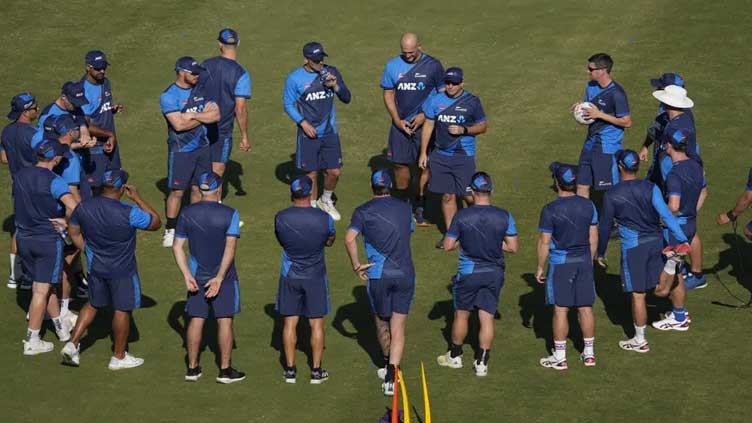 NZ coach: Aggressive England changing face of test cricket