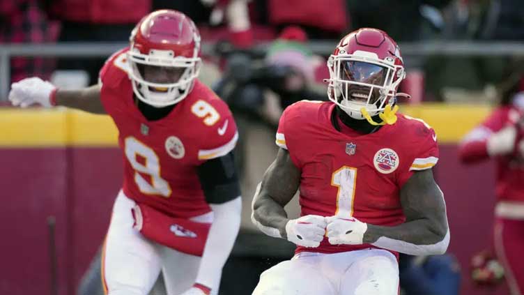 Unsung players join Chiefs stars in making postseason push