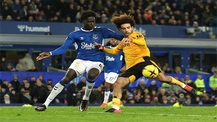 Ait Nouri earns Wolves last-gasp win at Everton