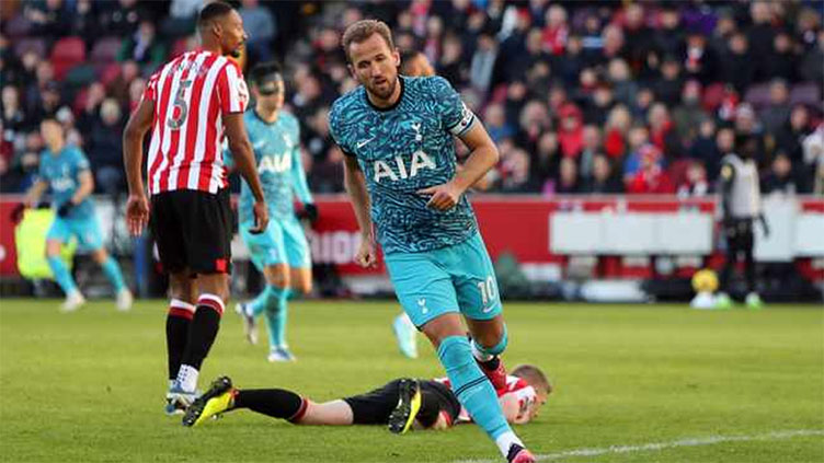 Kane sparks Tottenham fightback in draw at Brentford