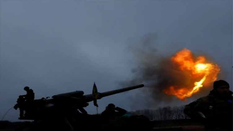 Russia bans oil sales to countries that accept price cap