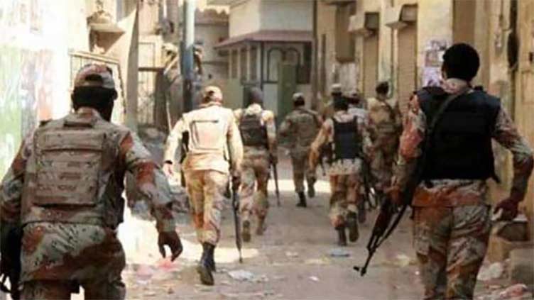 Two notorious Lyari gangsters captured 