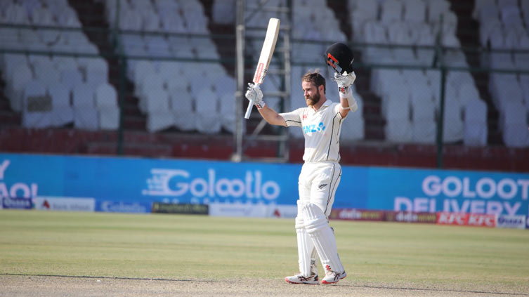 Williamson's double century earns New Zealand 174-run lead