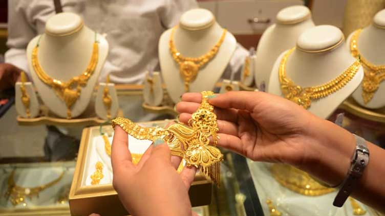 Gold price surges new high of Rs184,100 per tola