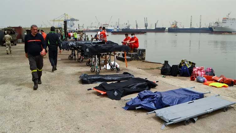  Lebanese forces rescue about 200 migrants after boat sinks