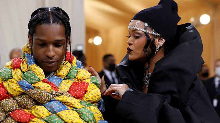 Singer Rihanna expecting first child with rapper A$AP Rocky