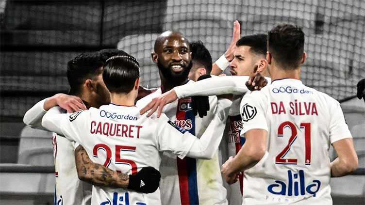 Lyon stun Marseille in see-saw replay