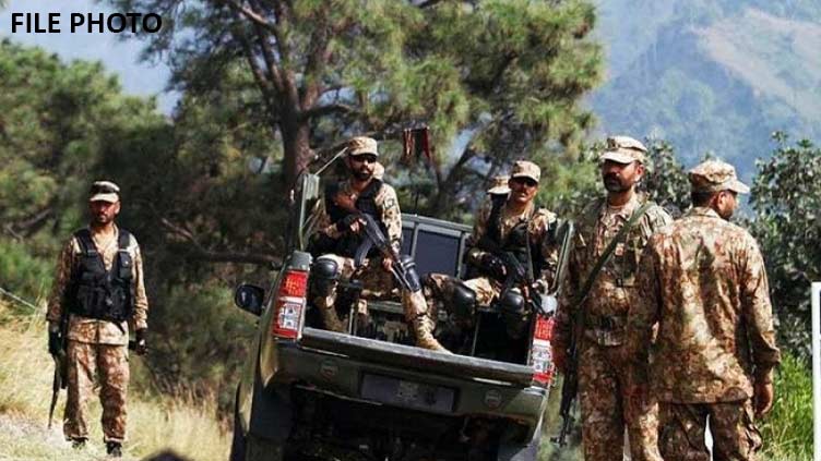 Security forces kill TTP's suicide bomber in Tank