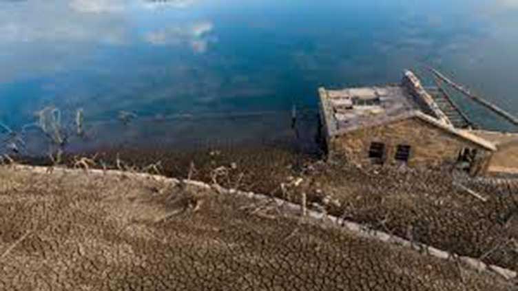 Dry winter drains reservoirs, ruins crops in Spain, Portugal