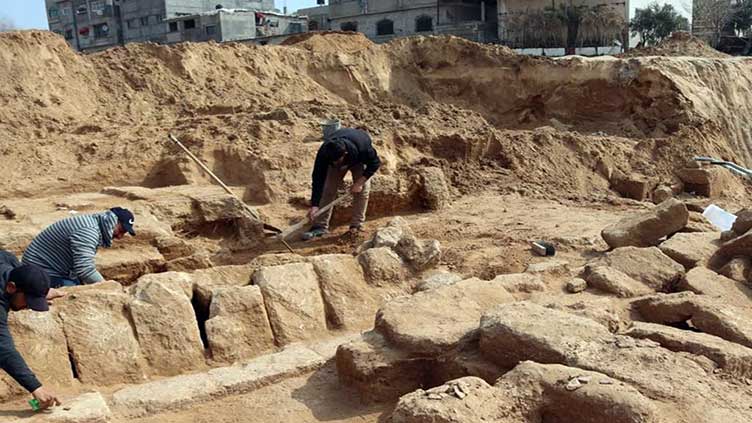 Builders find 2,000-year-old Roman cemetery in Gaza