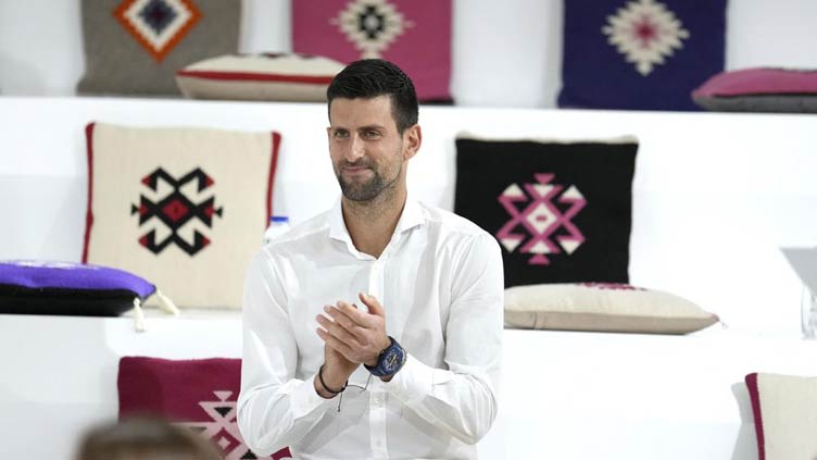 Djokovic gets warm welcome in Dubai before tennis tournament