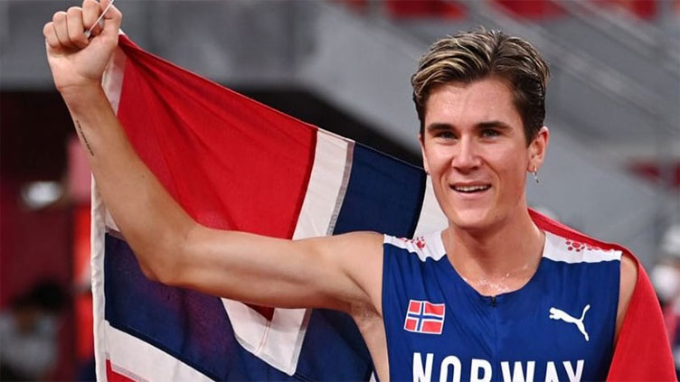 Olympic 1,500m champ Ingebrigtsen breaks indoor world mark