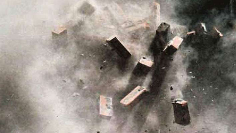 Roof collapse kills one, injures four in Raiwind