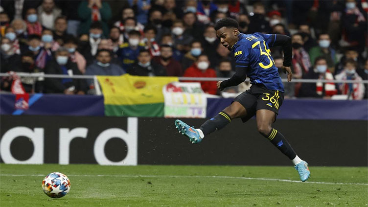 Man Utd escape with a draw after Elanga pegs back Atletico