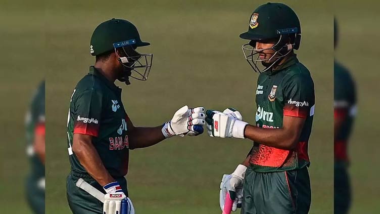 Bangladesh cricket coach lauds young pair