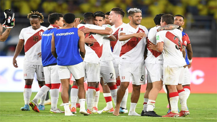 Peru stun goal-shy Colombia, Venezuelan Rondon's treble sinks Bolivia