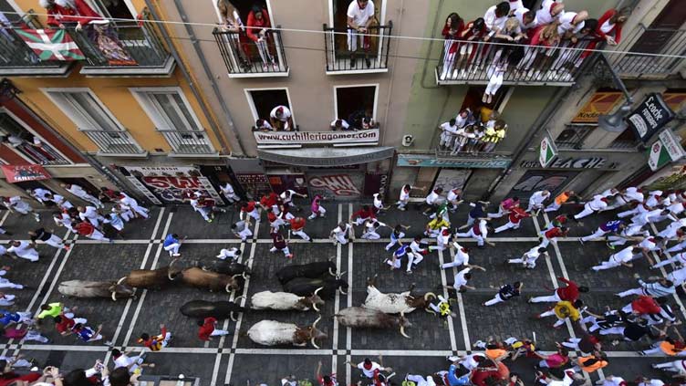 Bulls spare runners from gorings for 4th day in Pamplona