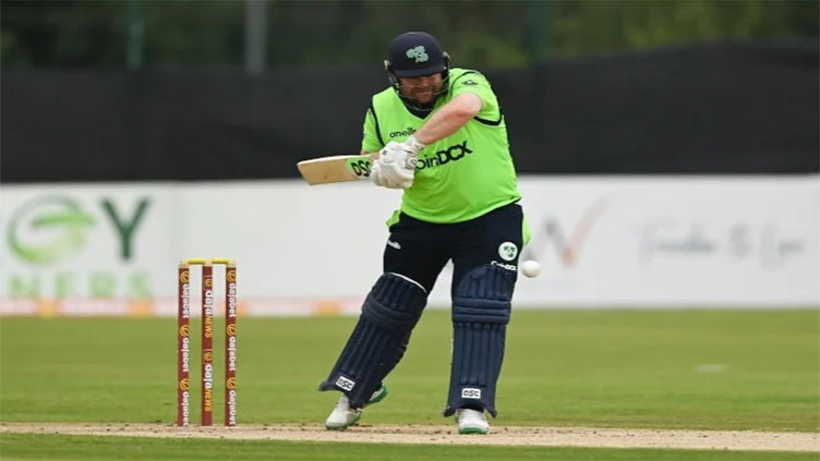 Ireland fall one-run short chasing huge New Zealand score