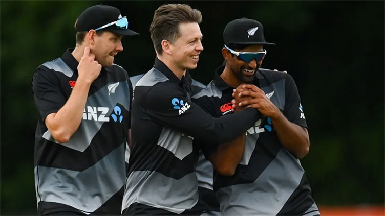 Bracewell hat-trick guides New Zealand to 88-run victory over Ireland