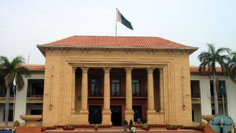 Newly elected MPAs take oath in Punjab Assembly