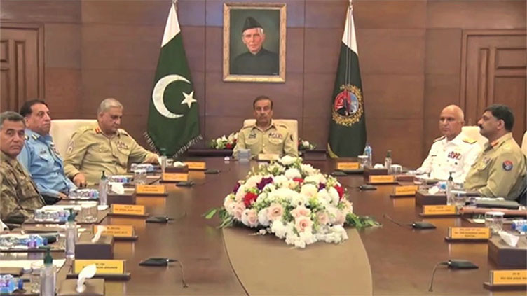 Chairman JCSC, Tri-services Chiefs discuss Pakistan’s defence and security environment