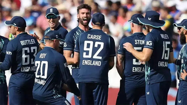 Topley strikes as England thrash South Africa in 2nd ODI