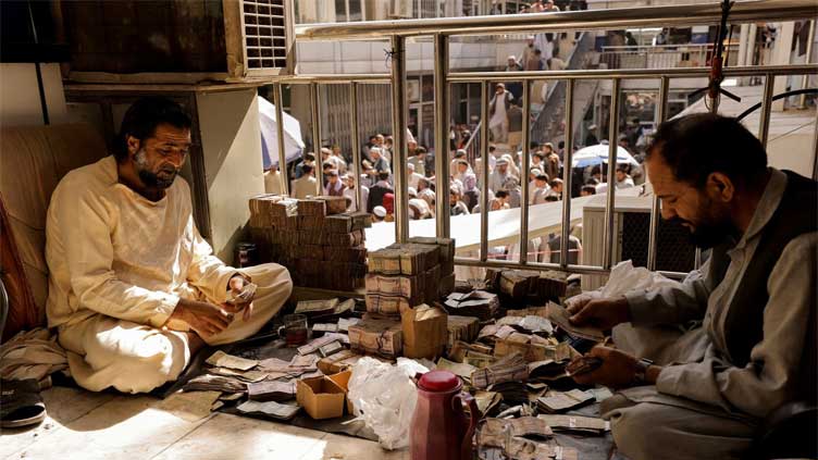 US and Taliban make progress on Afghan reserves, but big gaps remain