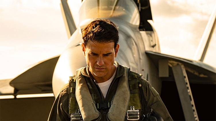 'Top Gun' again soars to top of N.America box office