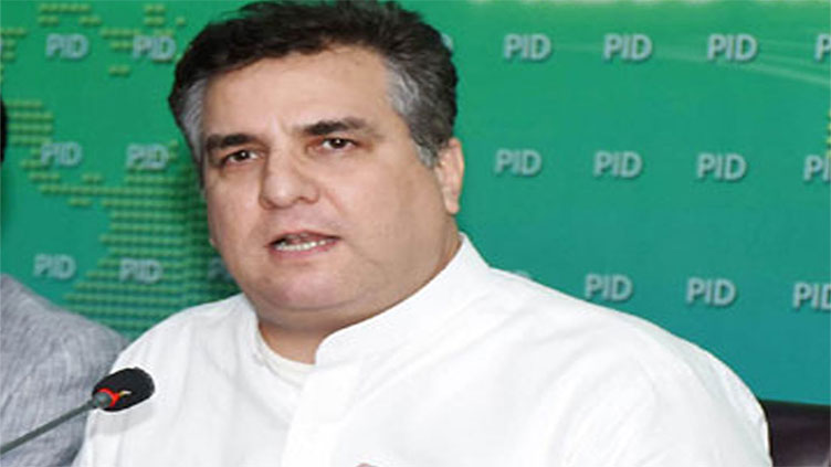 Injured PML-N leader Daniyal Aziz shifted to Services Hospital Lahore