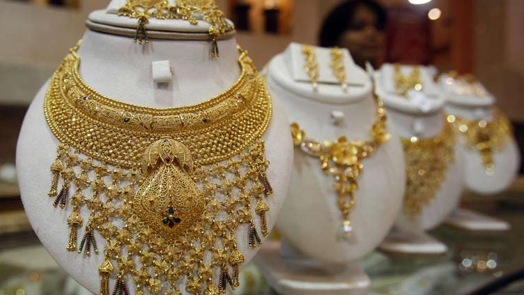 Gold price increases by Rs1,500 to Rs145,500 per tola