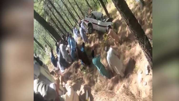 Four killed in car accident in Muzaffarabad