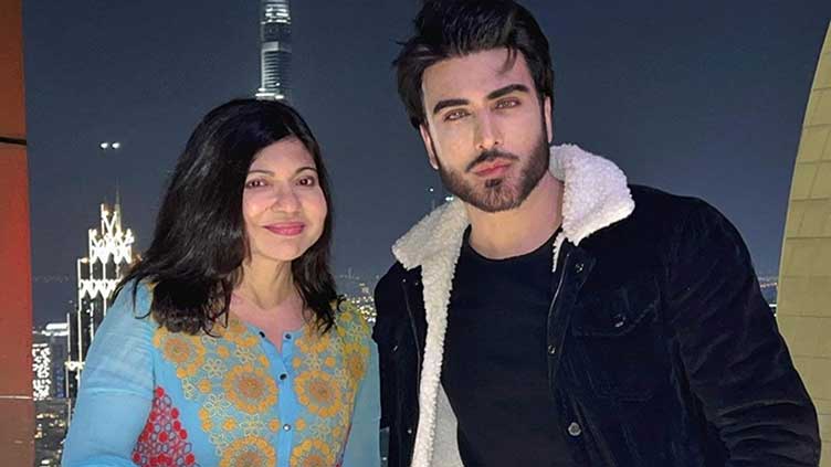 Imran Abbas meets Bollywood legend Alka Yagnik