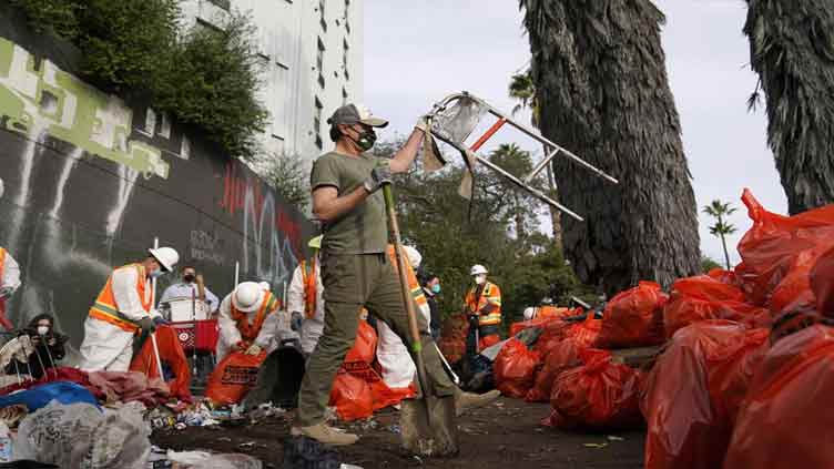 Newsom proposes mental health courts for homeless people