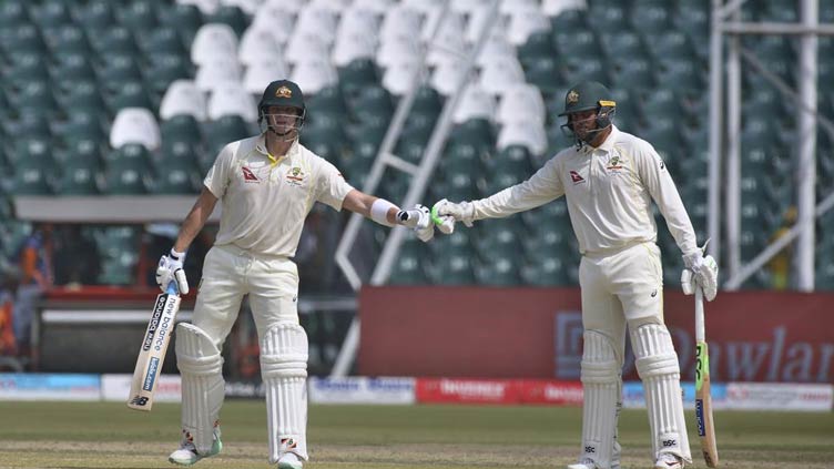 Khawaja and Smith miss milestones as Australia crawl to 232-5 in third Test