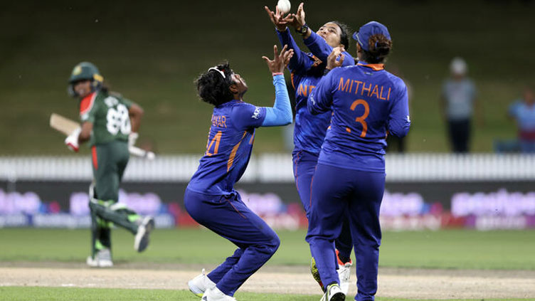 India boost World Cup semi-final hopes as Australia crush S.Africa