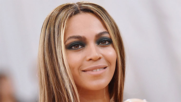 Beyonce to sing at Oscars but Van Morrison skipping gala