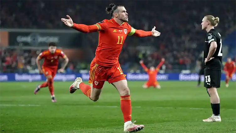 Brilliant Bale double carries Wales into World Cup playoff final