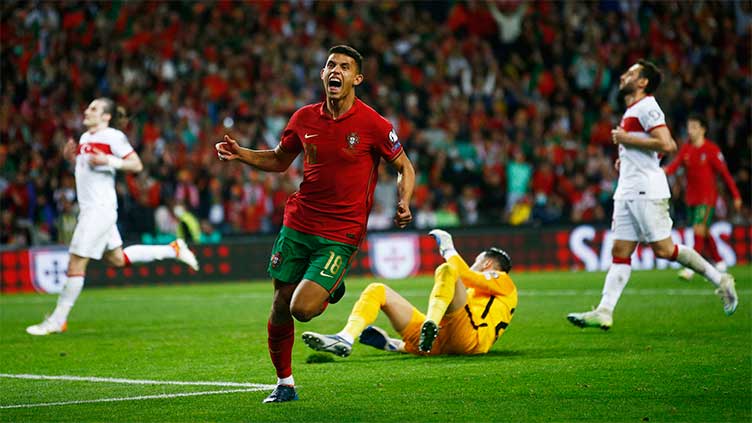 Portugal survive penalty drama to beat Turkey and stay on track for World Cup